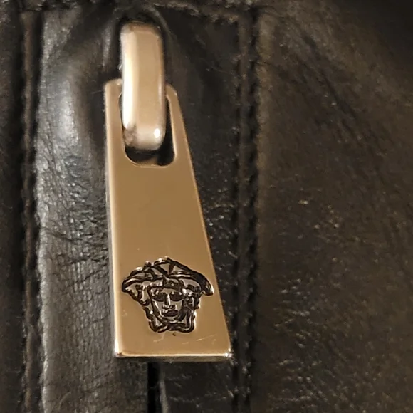 Versace black leather boots. Size 37 (7) - Picture 4 of 10